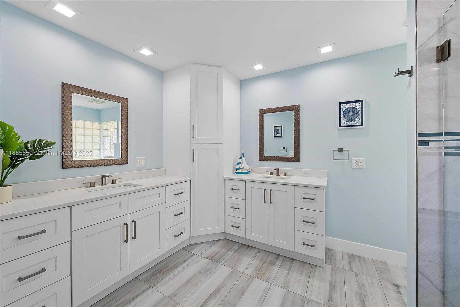 Small Image of 6051 KENDRICK ST, Jupiter Number 10