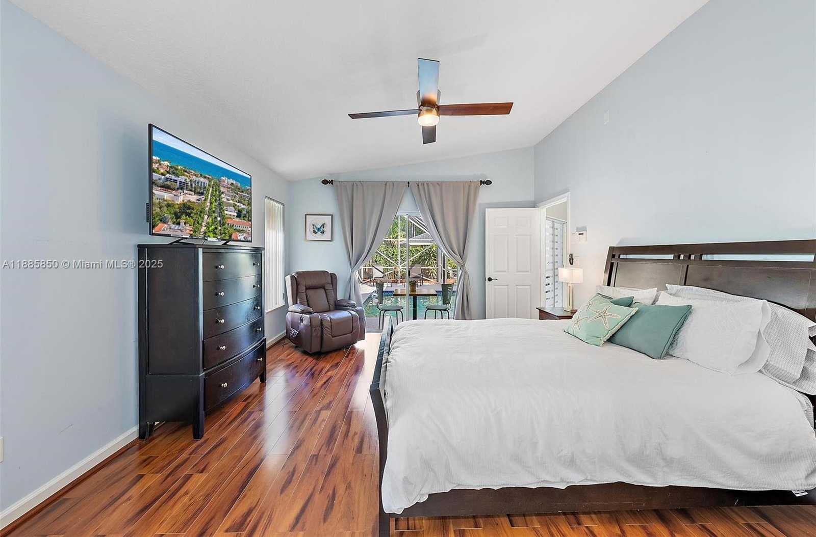 Small Image of 6051 KENDRICK ST, Jupiter Number 12