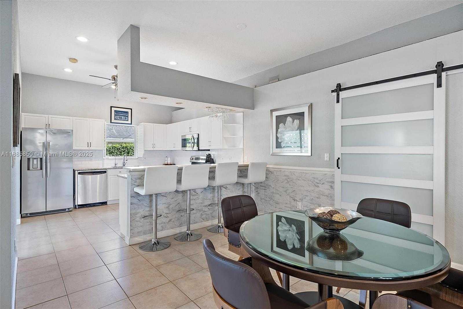 Small Image of 6051 KENDRICK ST, Jupiter Number 3