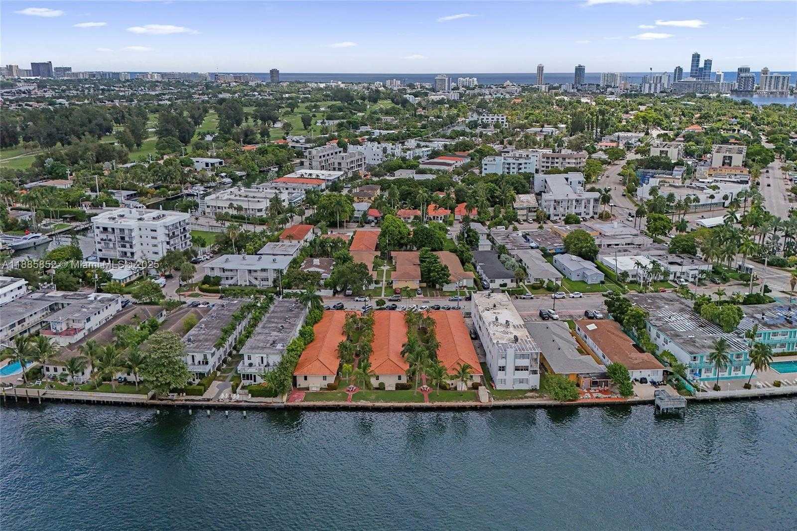 Small Image of 2170 BAY DR #3-19, Miami Beach Number 3