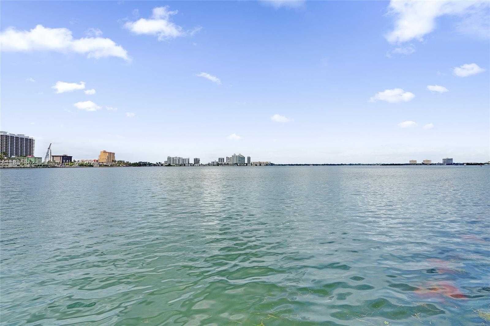 Small Image of 2170 BAY DR #3-19, Miami Beach Number 8