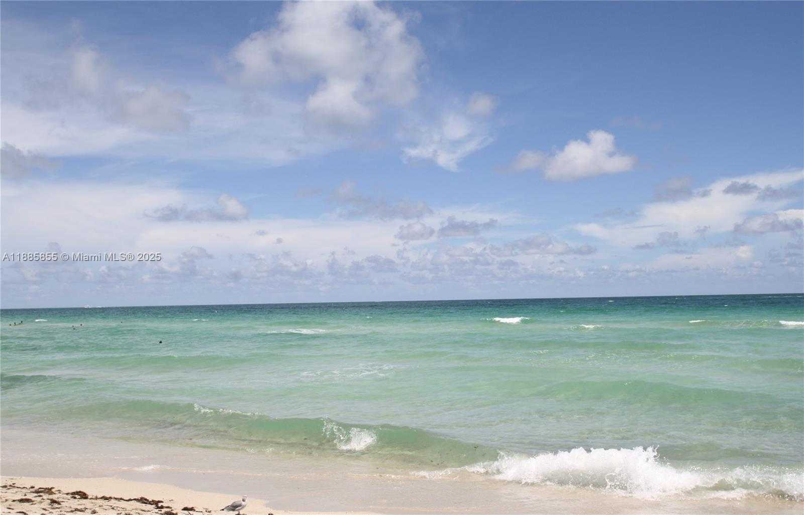 Small Image of 1620 WEST AVE #204, Miami Beach Number 14
