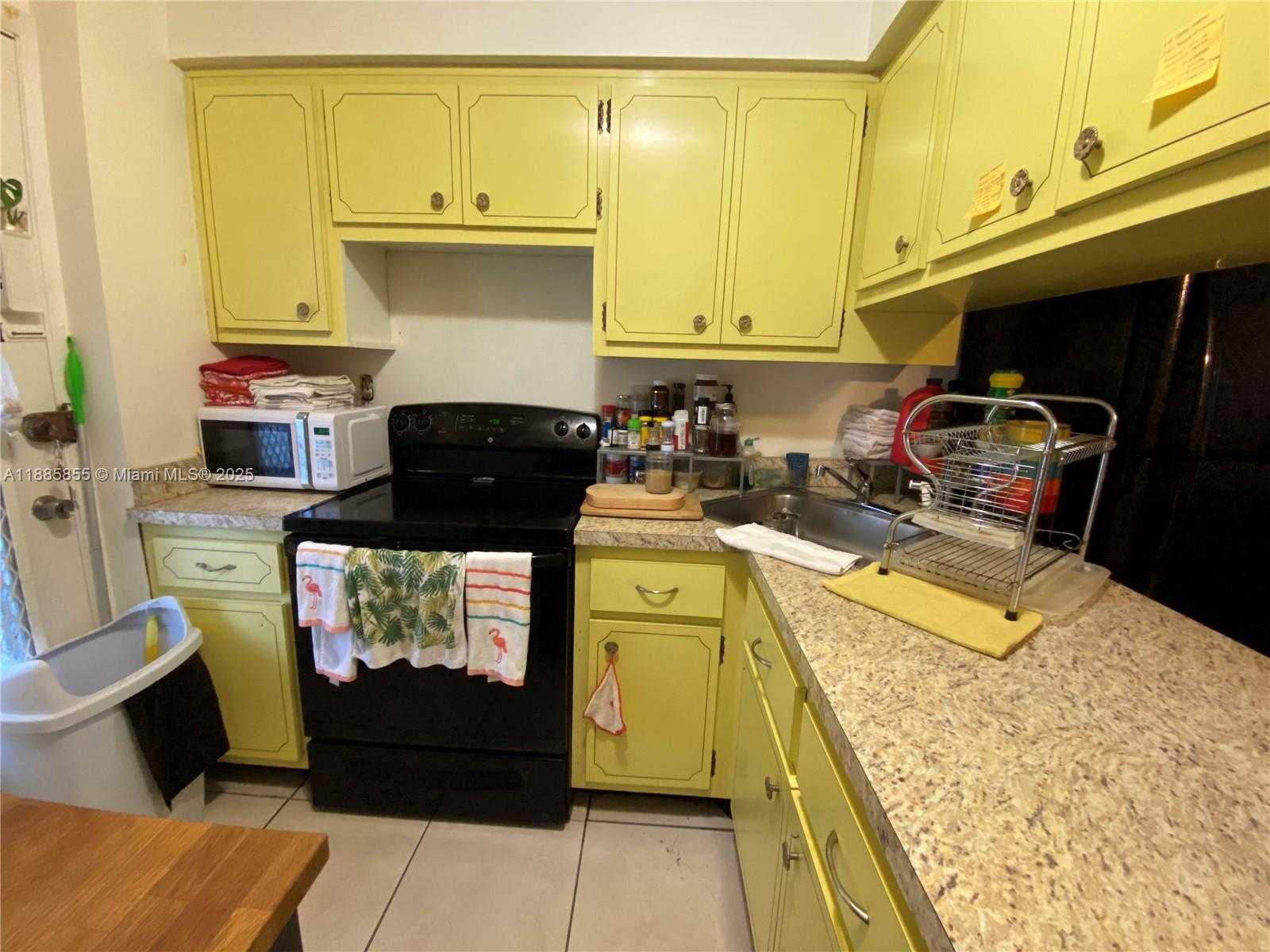 Small Image of 1620 WEST AVE #204, Miami Beach Number 9