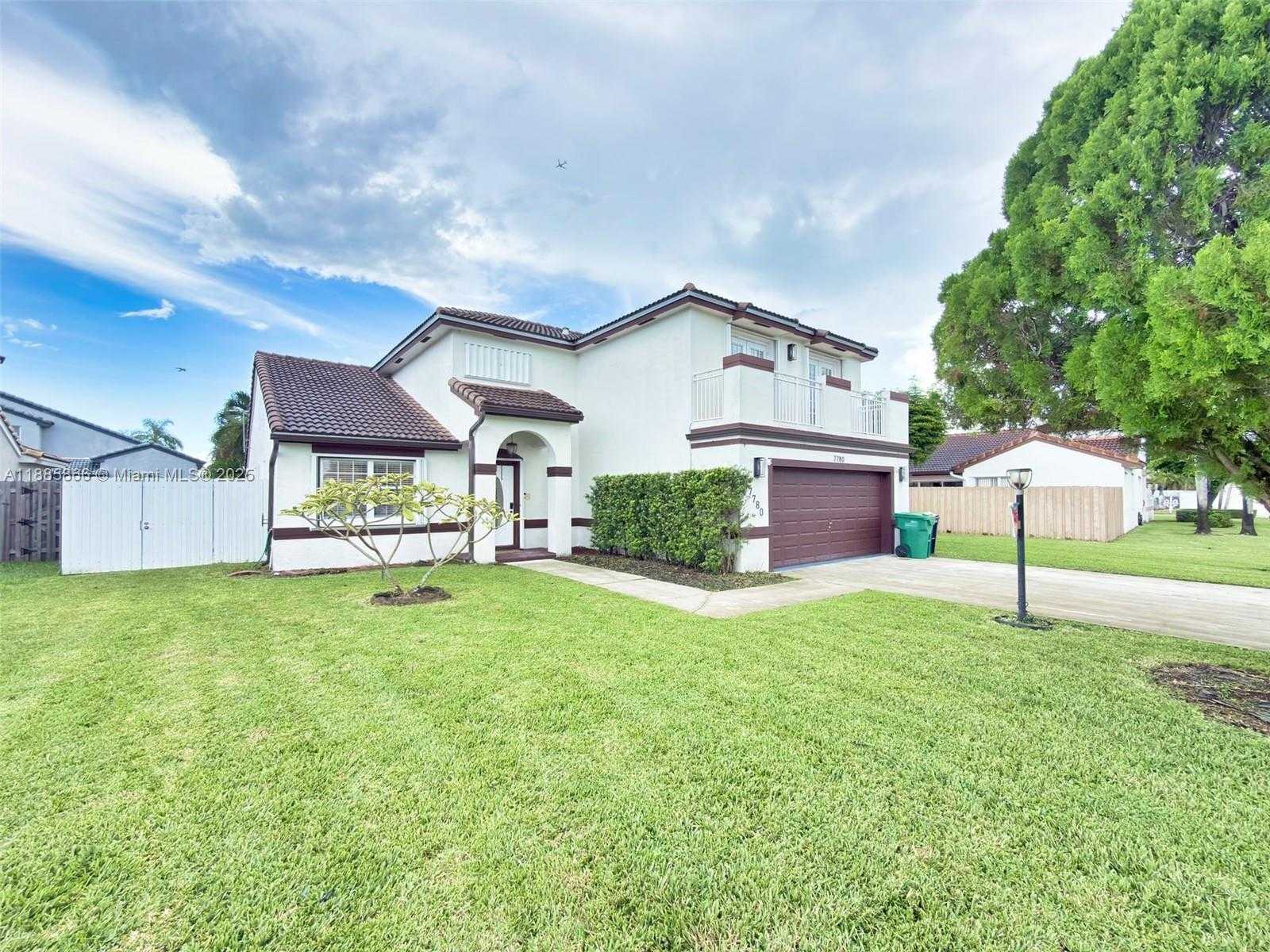 Small Image of 7780 SOUTH WEST 160TH AVE, Miami Number 2