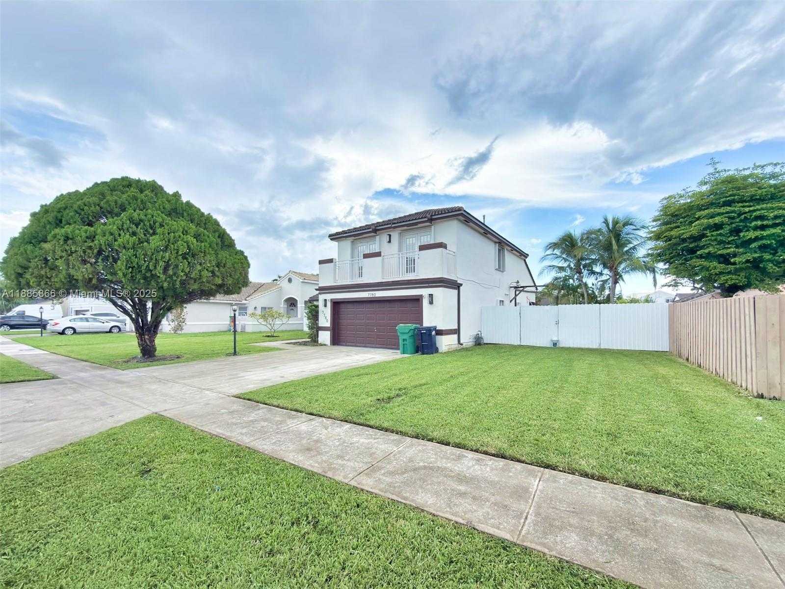 Small Image of 7780 SOUTH WEST 160TH AVE, Miami Number 4