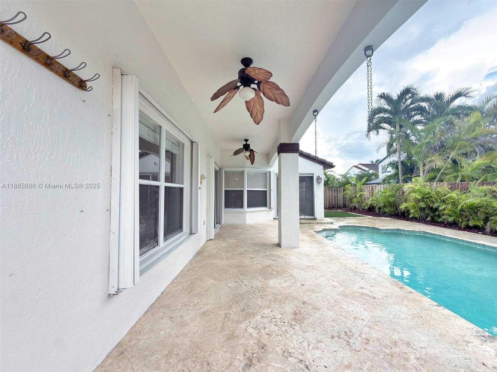 Small Image of 7780 SOUTH WEST 160TH AVE, Miami Number 6