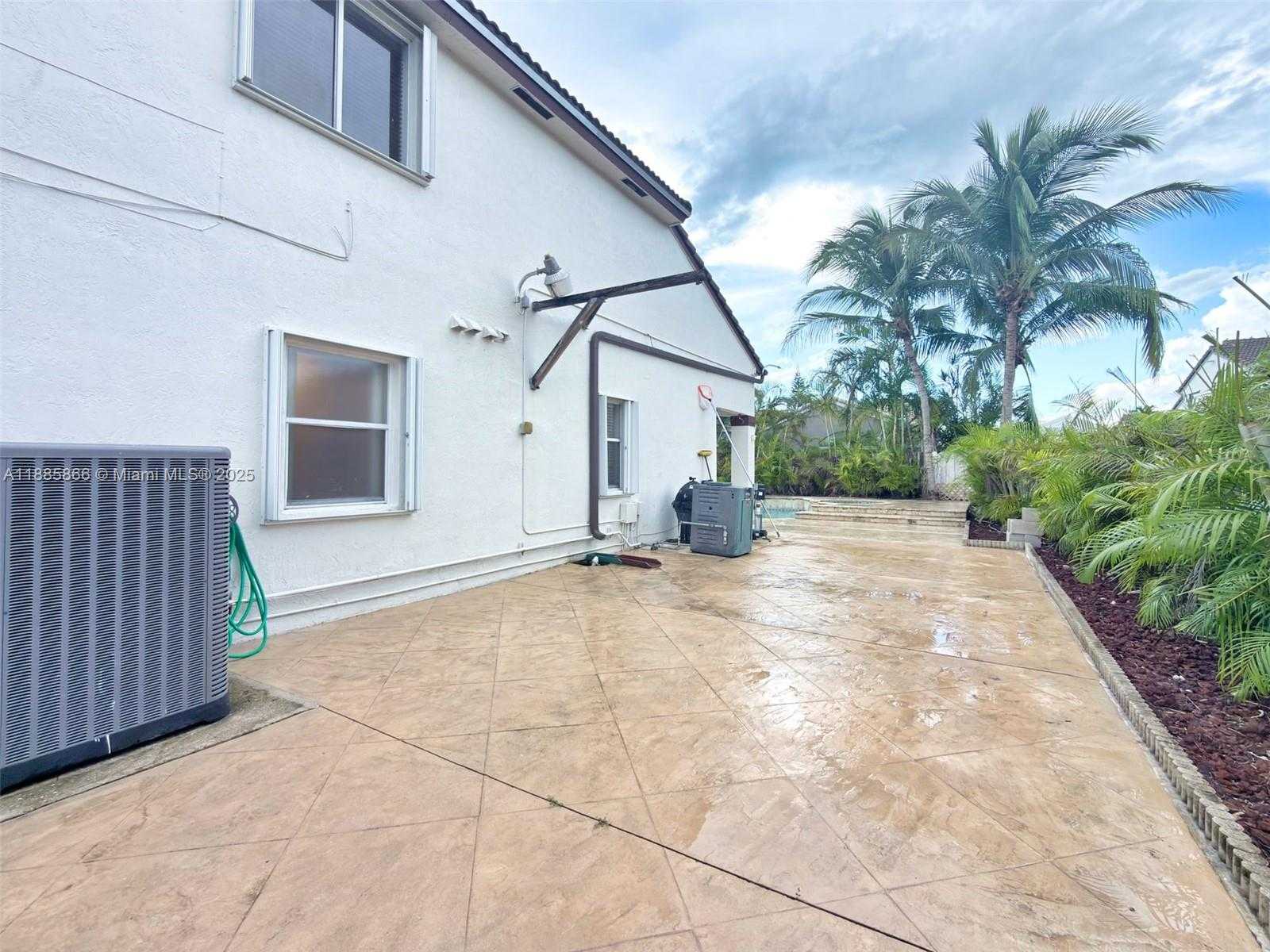 Small Image of 7780 SOUTH WEST 160TH AVE, Miami Number 7