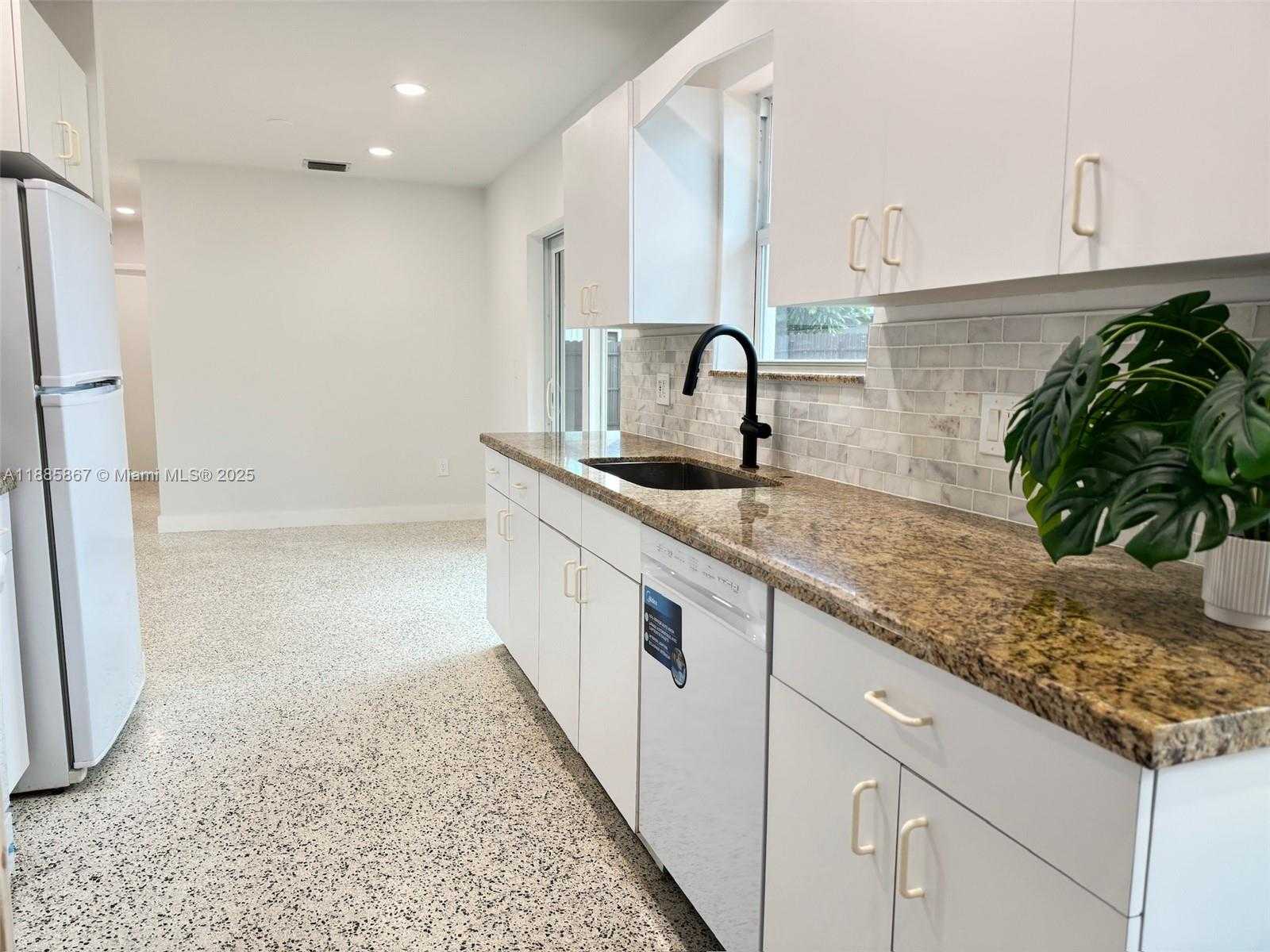 Small Image of 10760 SOUTH WEST 66TH DR #10760, Miami Number 2
