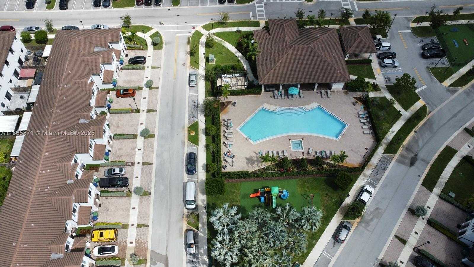 Small Image of 11378 SOUTH WEST 254TH TER, Homestead Number 26