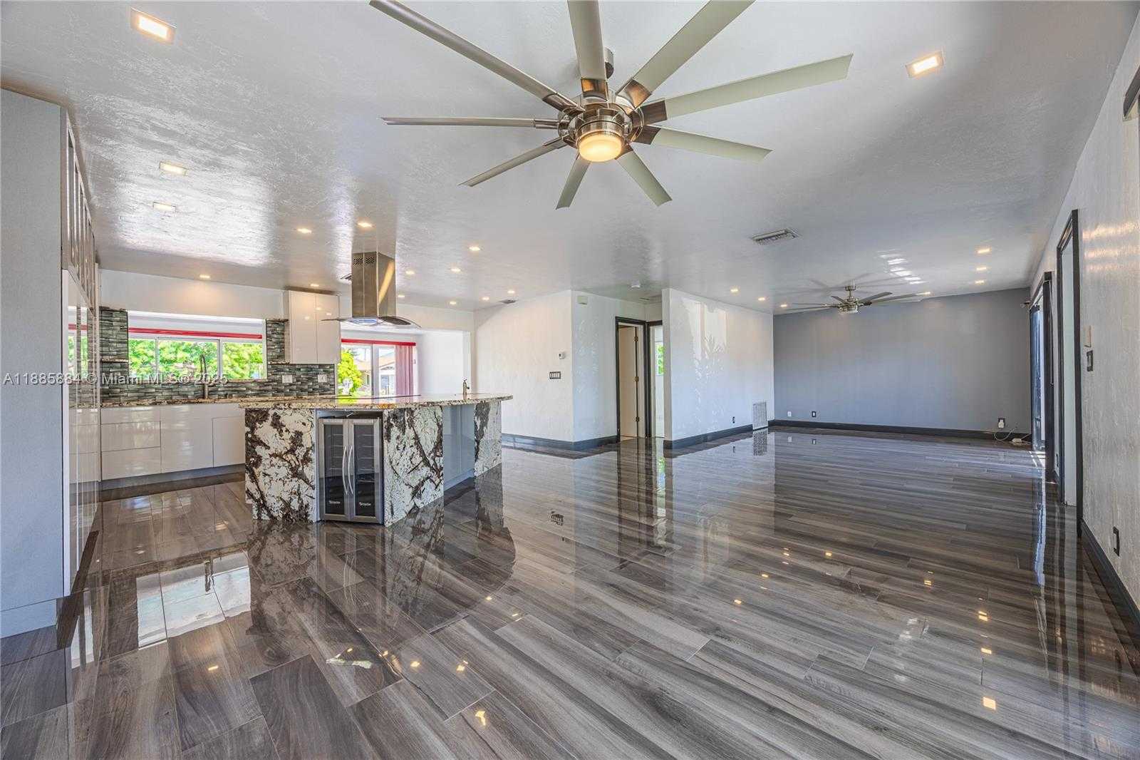 Small Image of 2531 NORTH EAST 47TH ST, Lighthouse Point Number 12