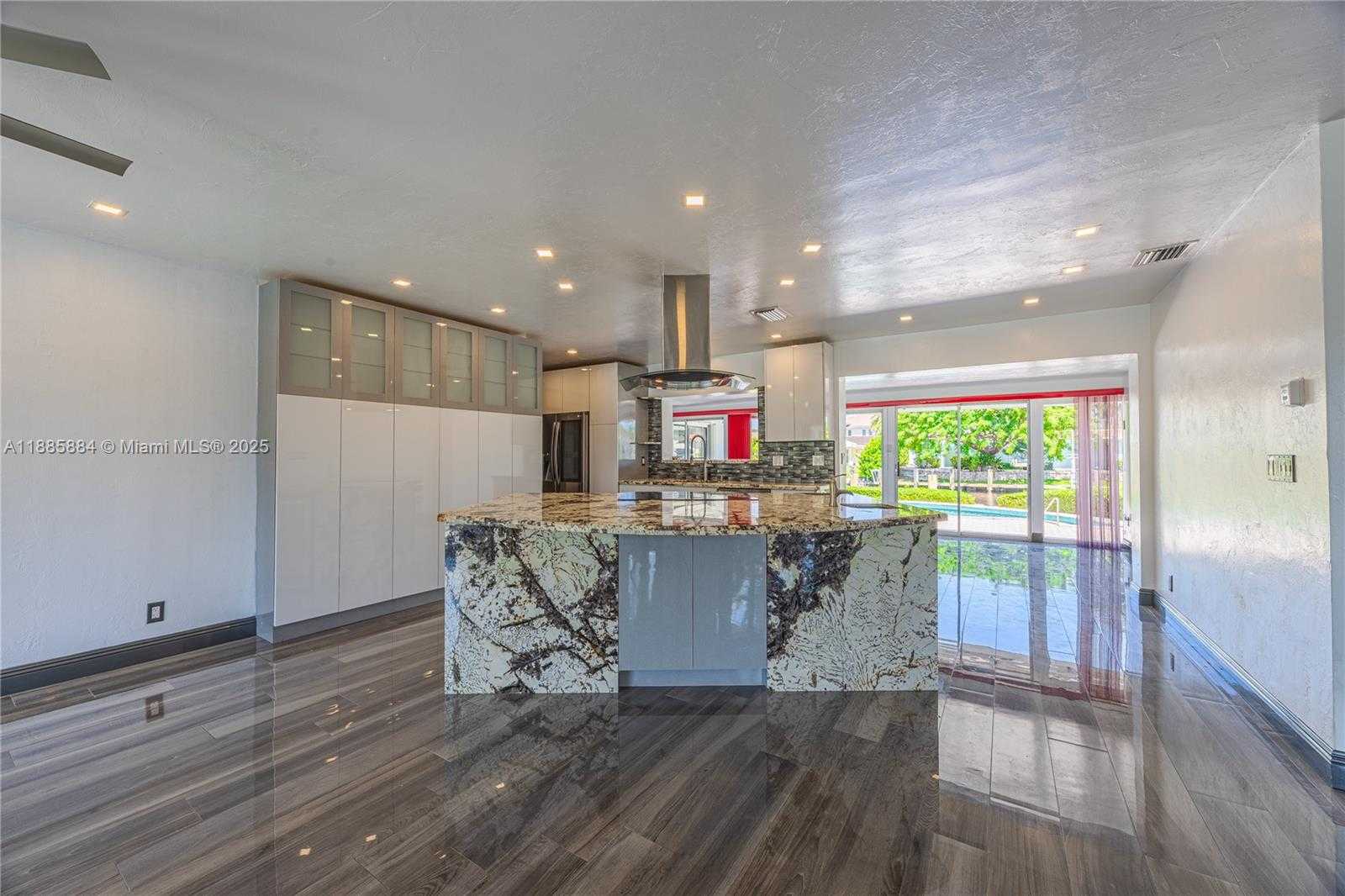 Small Image of 2531 NORTH EAST 47TH ST, Lighthouse Point Number 5