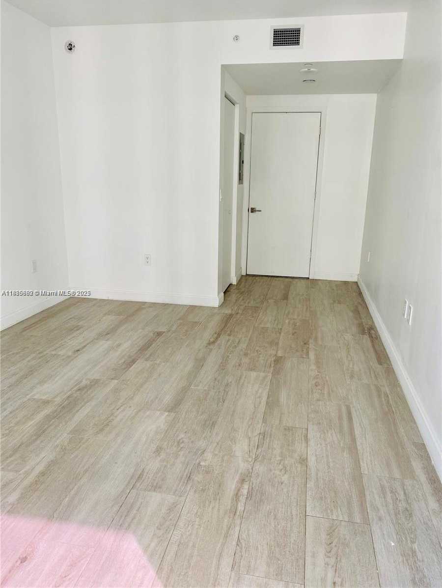 Small Image of 55 SOUTH WEST 9TH ST #3809, Miami Number 10