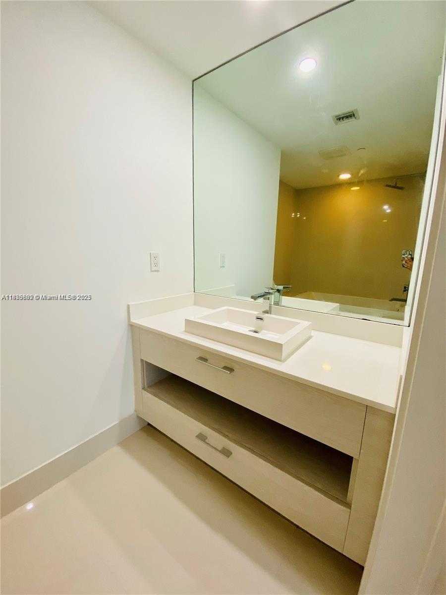 Small Image of 55 SOUTH WEST 9TH ST #3809, Miami Number 16