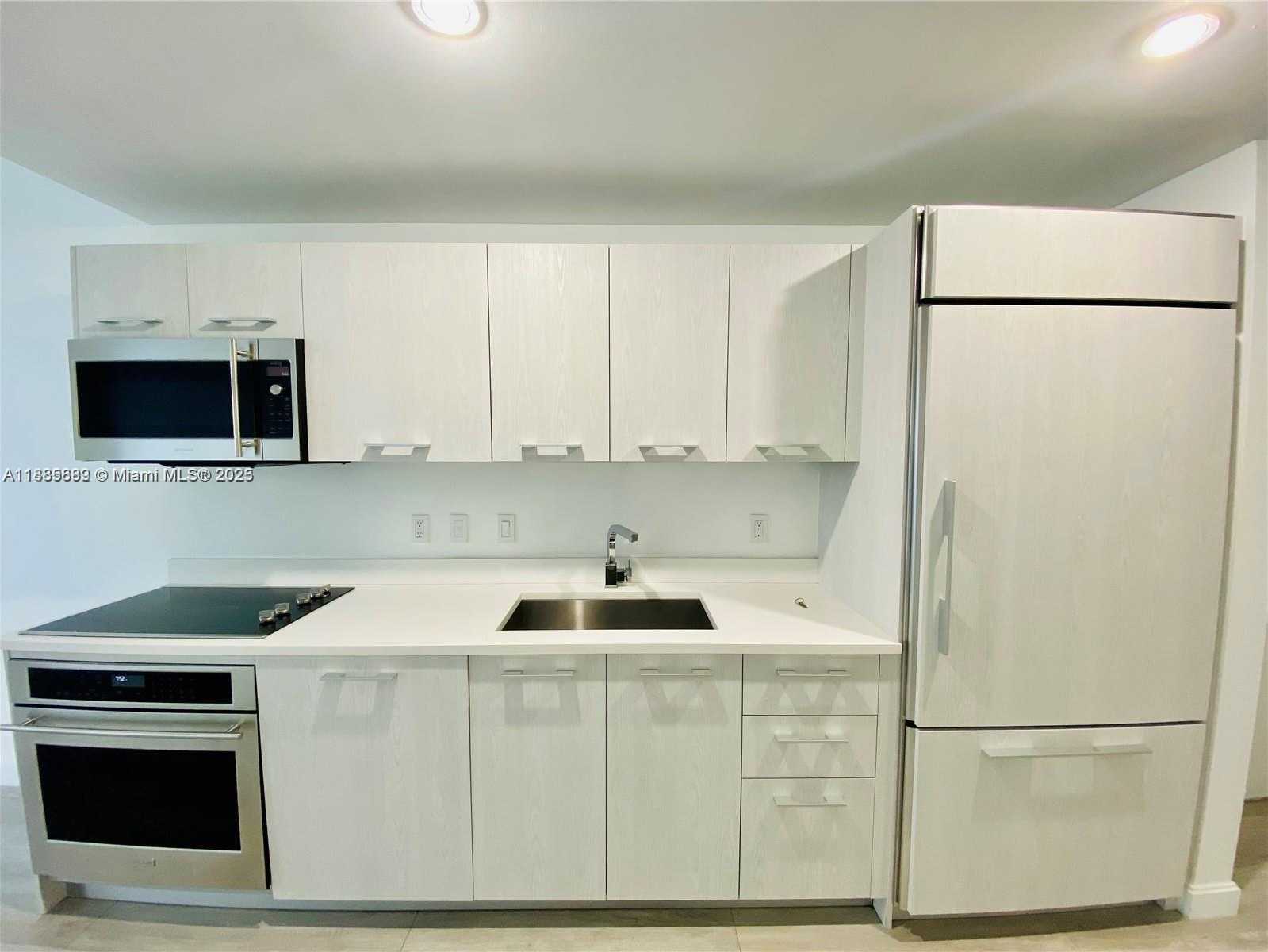 Small Image of 55 SOUTH WEST 9TH ST #3809, Miami Number 3