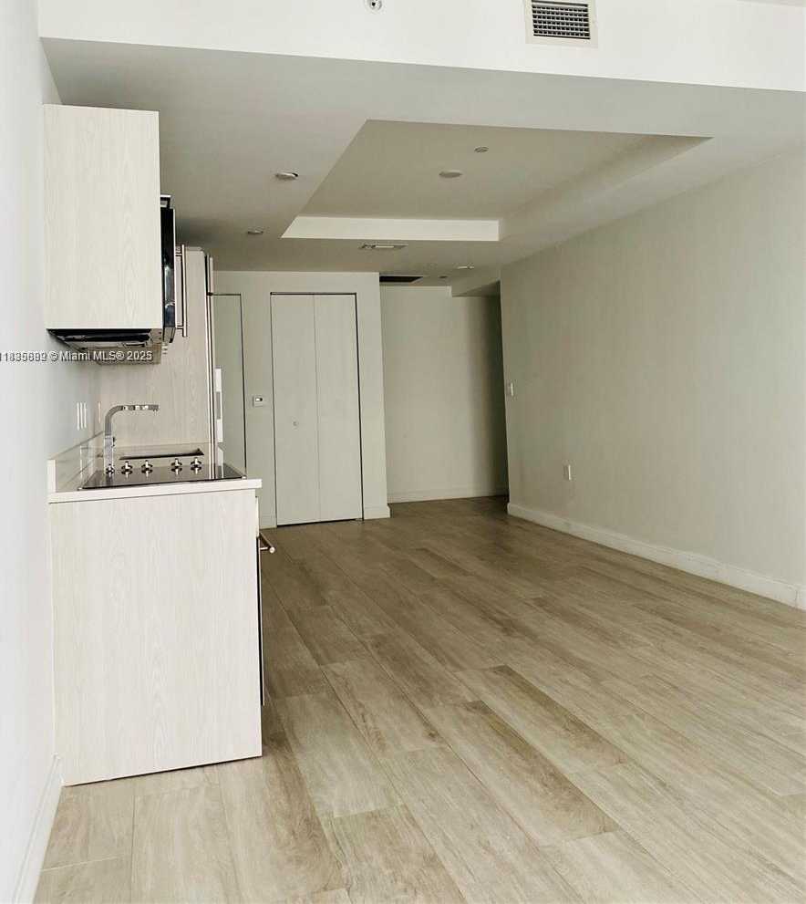 Small Image of 55 SOUTH WEST 9TH ST #3809, Miami Number 5
