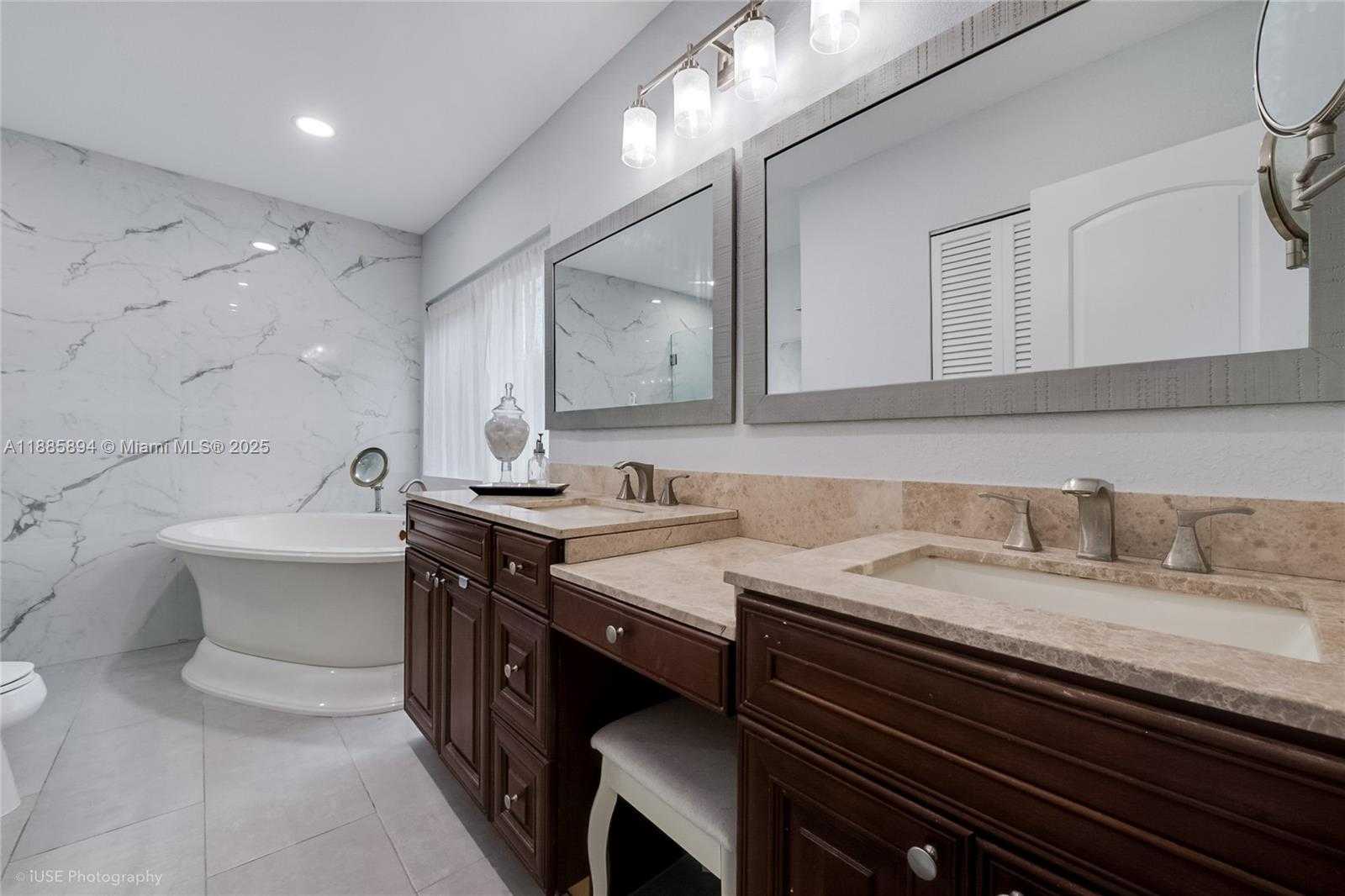 Small Image of 12715 SOUTH WEST 96TH TER, Miami Number 12