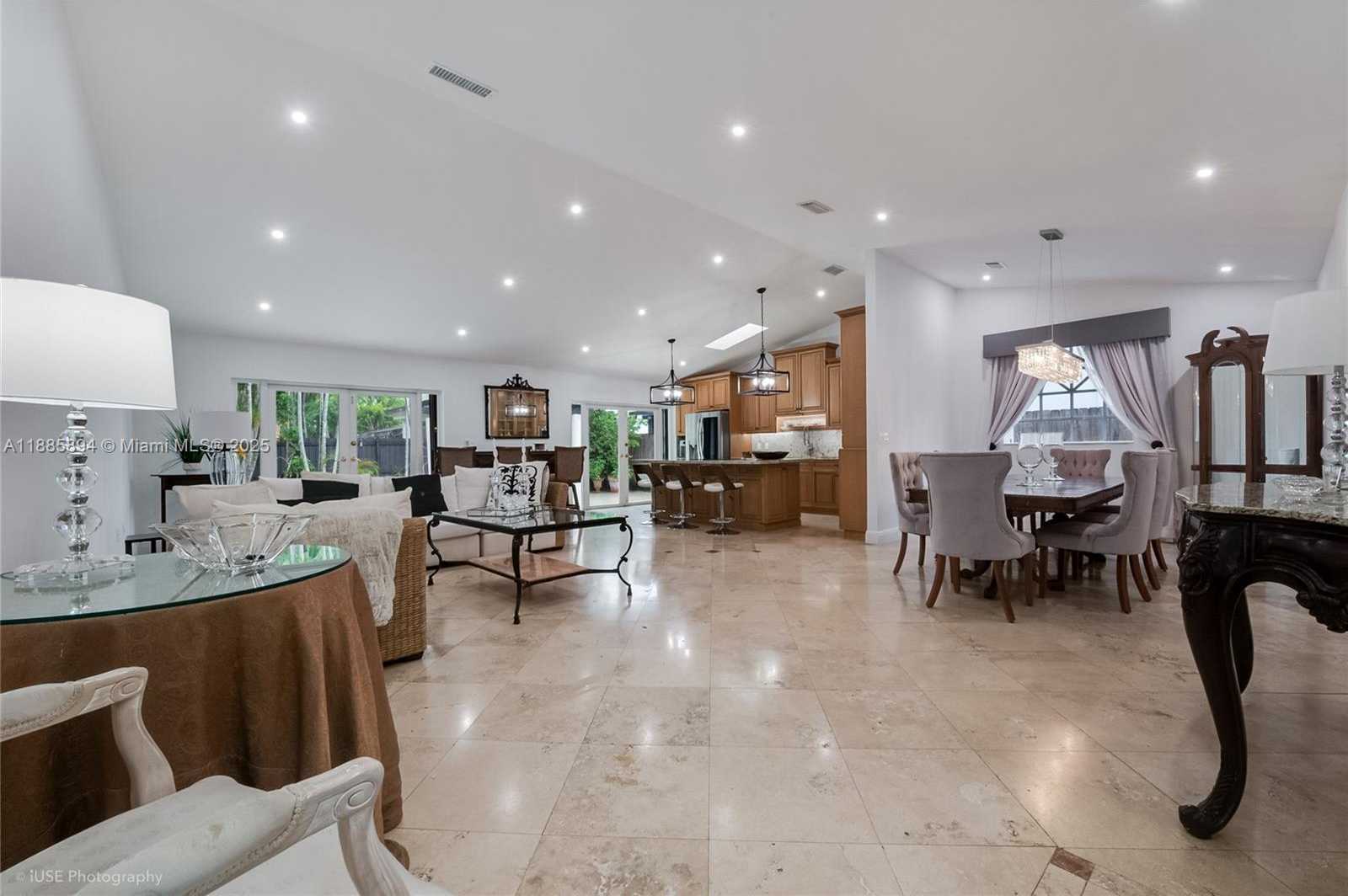 Small Image of 12715 SOUTH WEST 96TH TER, Miami Number 8