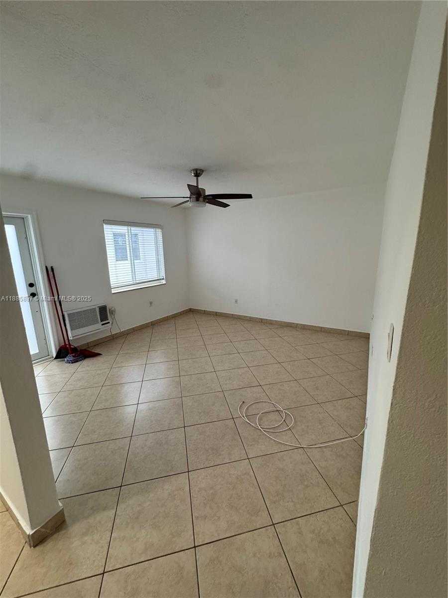Small Image of 1625 DEWEY ST #2, Hollywood Number 4