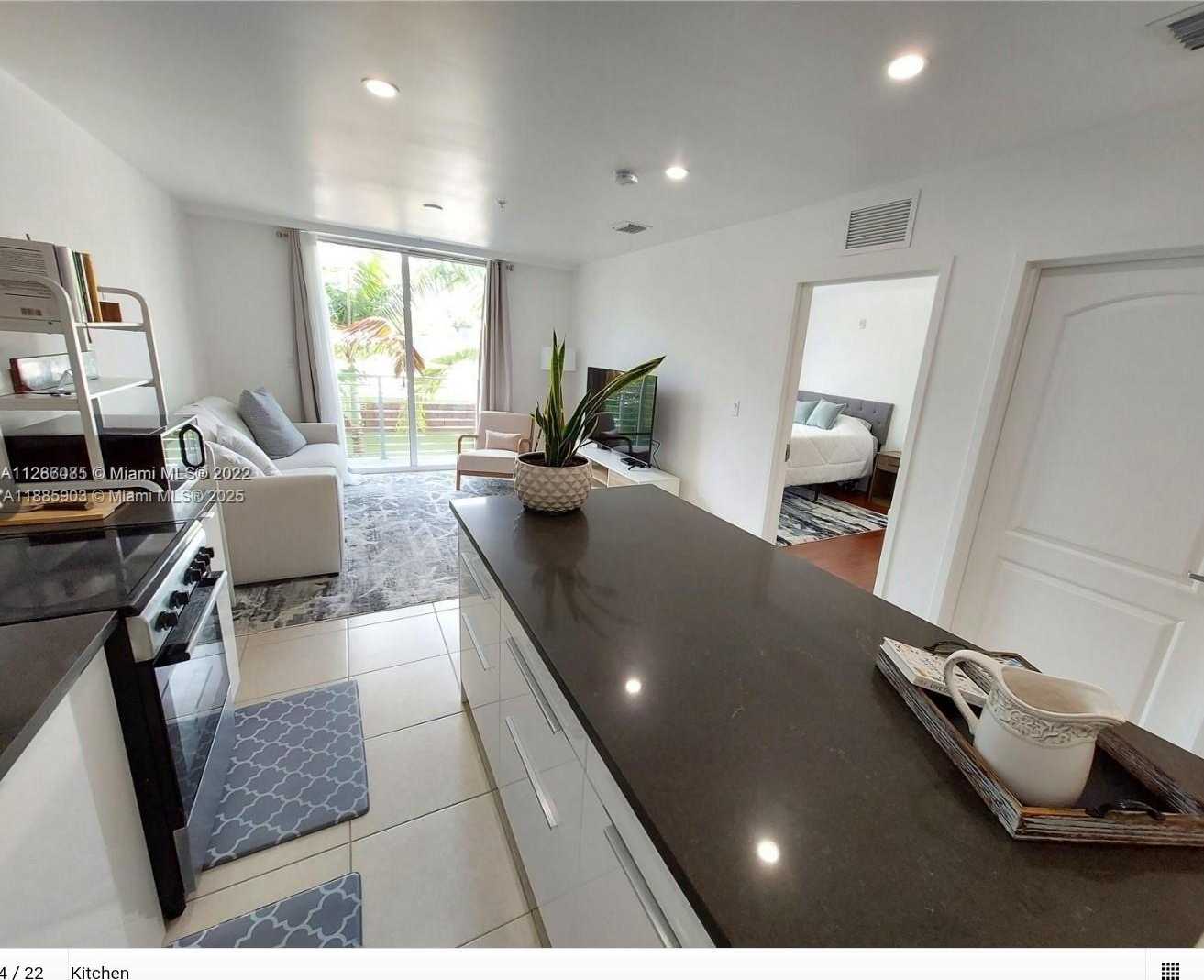 Small Image of 945 MICHIGAN AVE #5, Miami Beach Number 7