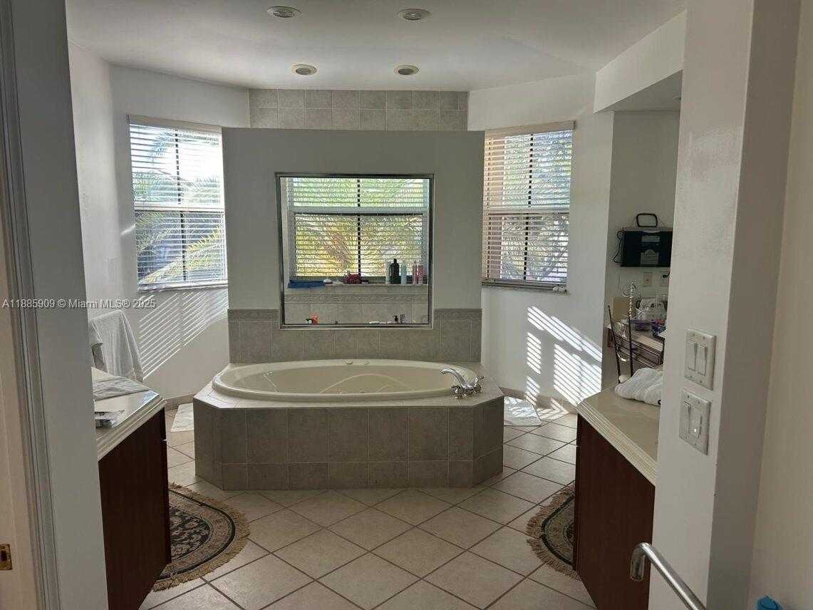 Small Image of 16859 SOUTH WEST 16TH ST, Pembroke Pines Number 10