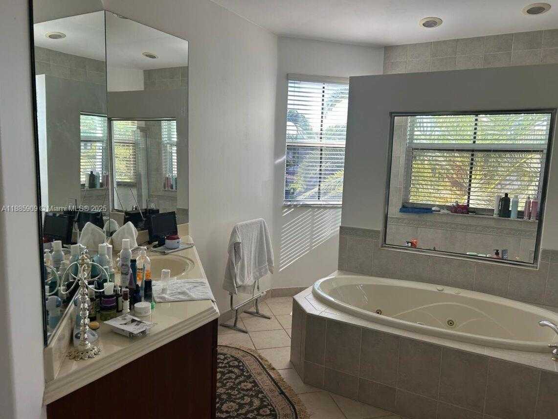 Small Image of 16859 SOUTH WEST 16TH ST, Pembroke Pines Number 9
