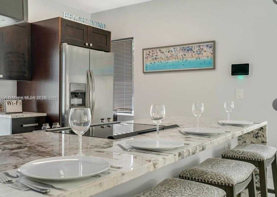 Small Image of 1526 NORTH EAST 110TH ST #A, Miami Number 17