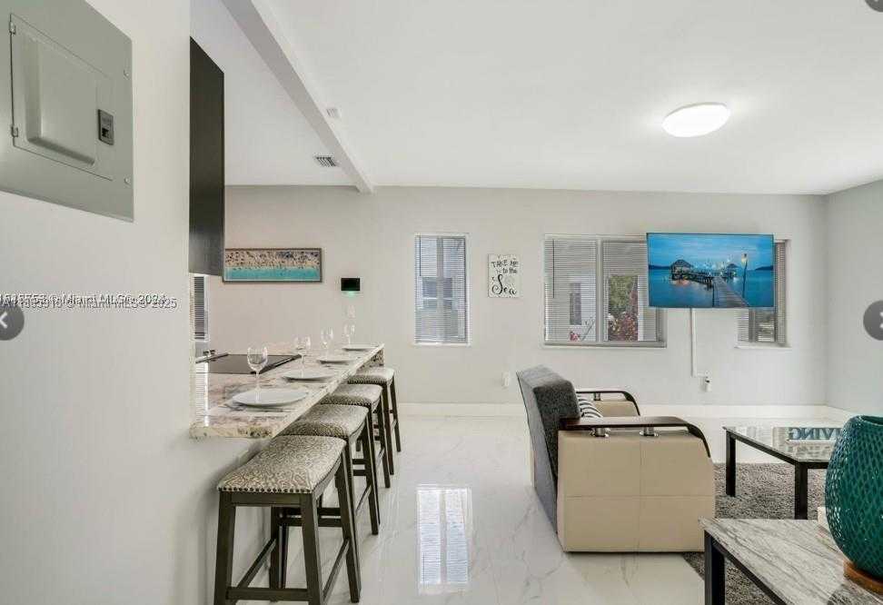 Small Image of 1526 NORTH EAST 110TH ST #A, Miami Number 18