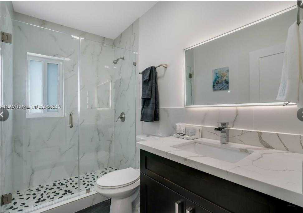 Small Image of 1526 NORTH EAST 110TH ST #A, Miami Number 25