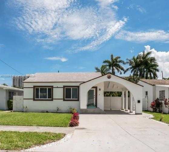 Small Image of 1526 NORTH EAST 110TH ST #A, Miami Number 3