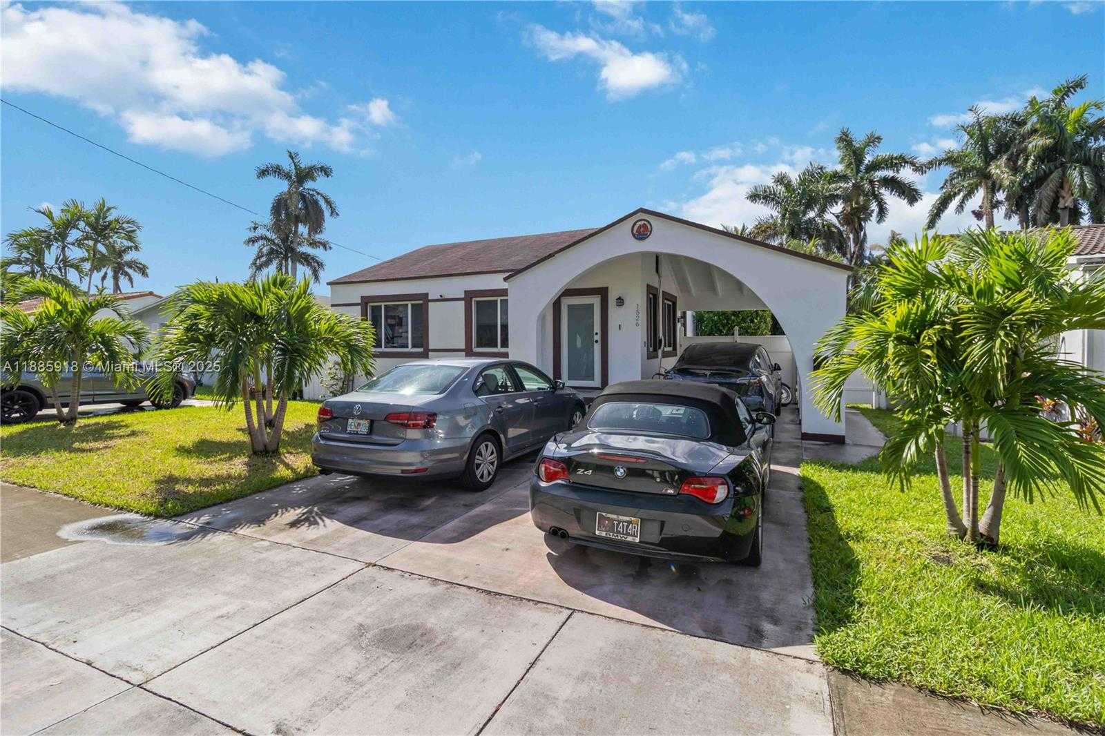 Small Image of 1526 NORTH EAST 110TH ST #A, Miami Number 6