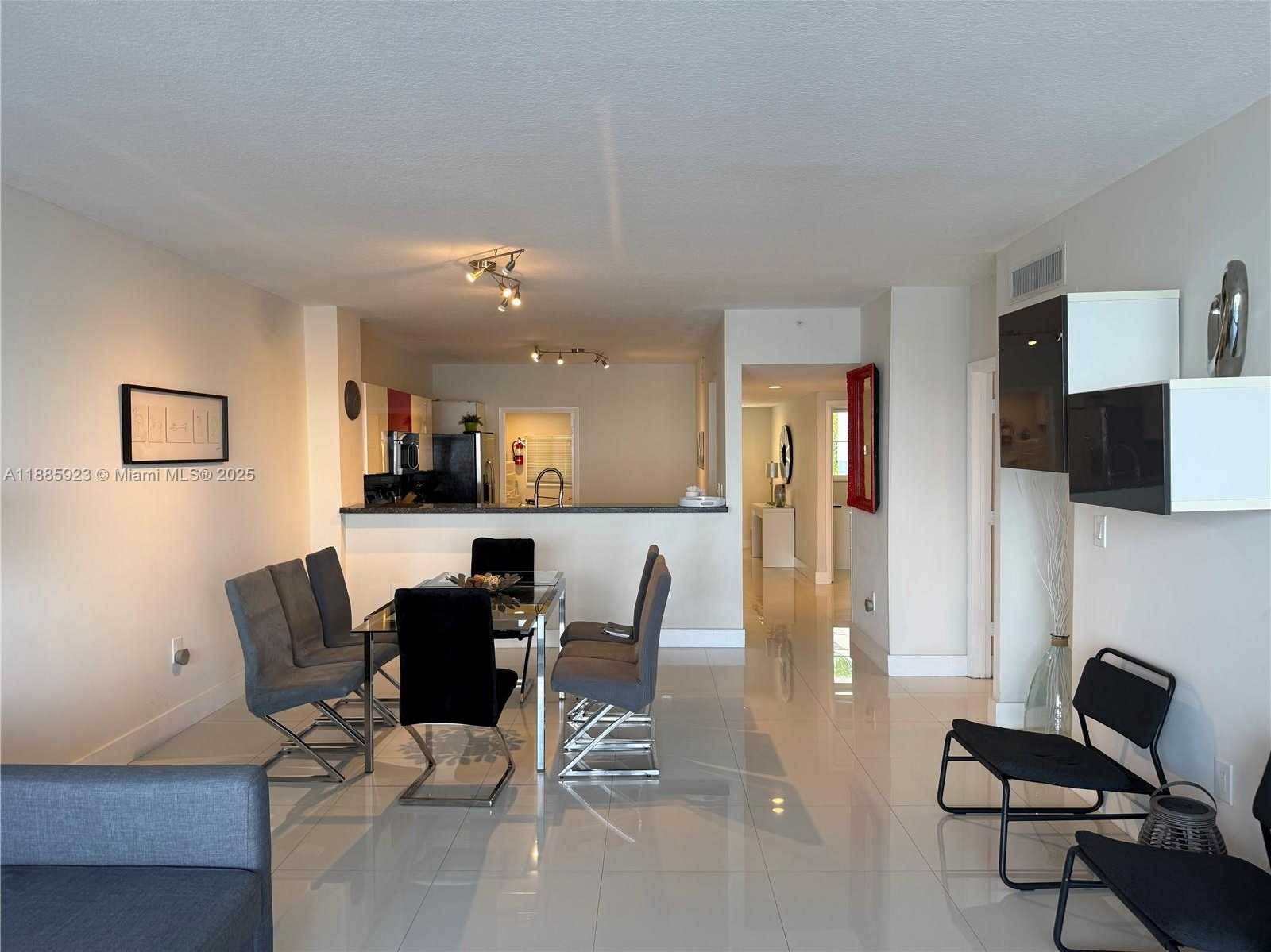 Small Image of 17050 NORTH BAY RD #406, Sunny Isles Beach Number 5