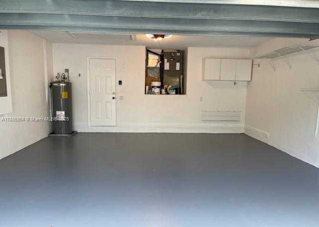 Small Image of 4407 LAUREL RIDGE CIR, Weston Number 18