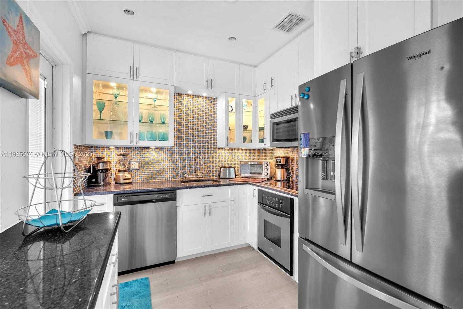 Small Image of 1535 JACKSON ST #1535, Hollywood Number 10