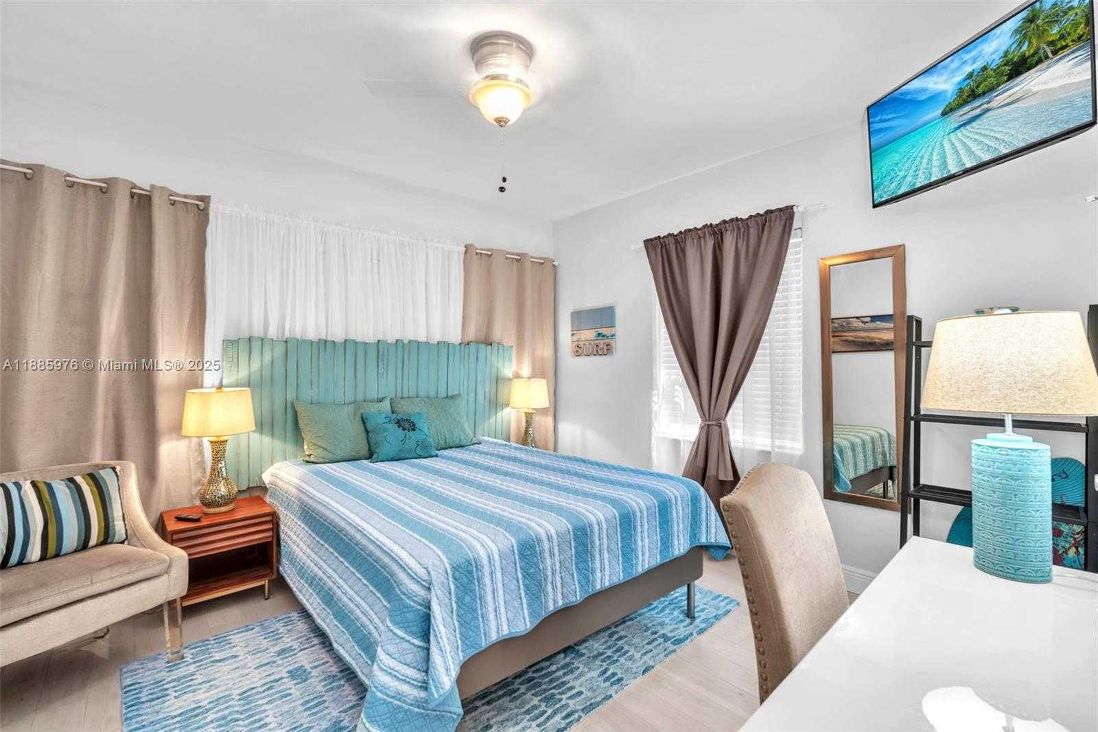 Small Image of 1535 JACKSON ST #1535, Hollywood Number 21