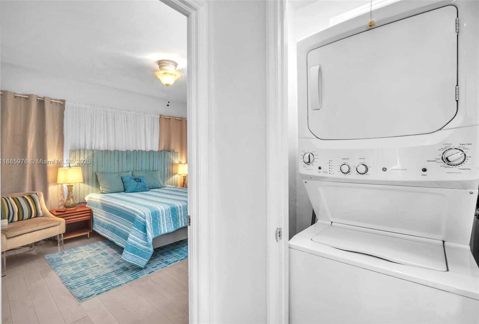 Small Image of 1535 JACKSON ST #1535, Hollywood Number 25