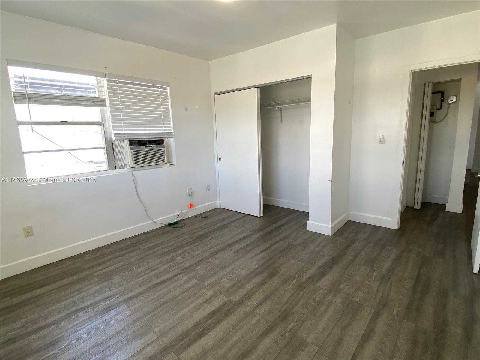 Small Image of 9025 HARDING AVE #4, Surfside Number 18