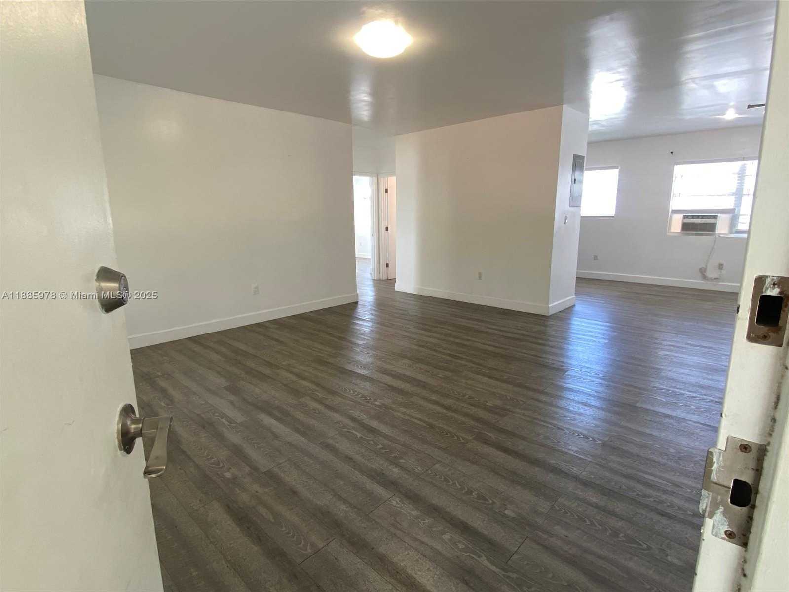 Small Image of 9025 HARDING AVE #4, Surfside Number 5