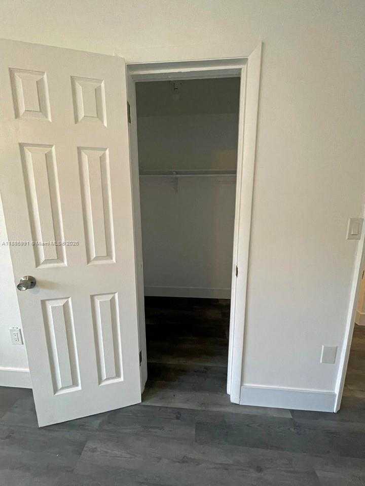 Small Image of 1283 NORTH EAST 109TH ST #2, Miami Number 12