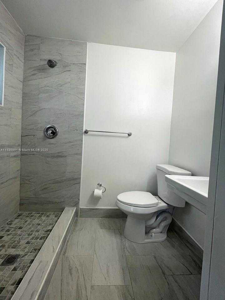 Small Image of 1283 NORTH EAST 109TH ST #2, Miami Number 13