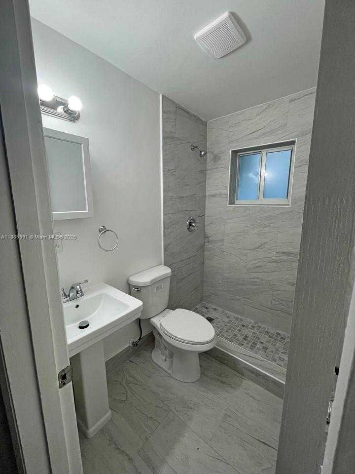 Small Image of 1283 NORTH EAST 109TH ST #2, Miami Number 17