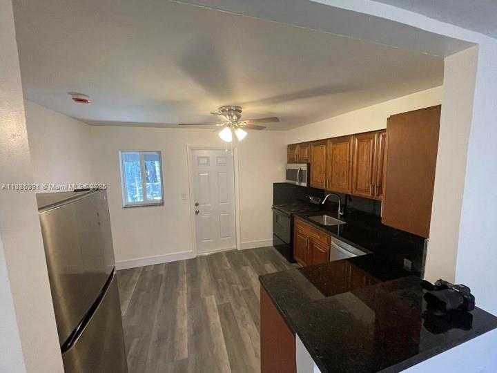 Small Image of 1283 NORTH EAST 109TH ST #2, Miami Number 6
