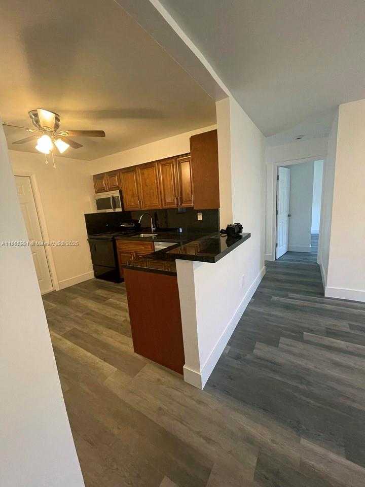Small Image of 1283 NORTH EAST 109TH ST #2, Miami Number 8