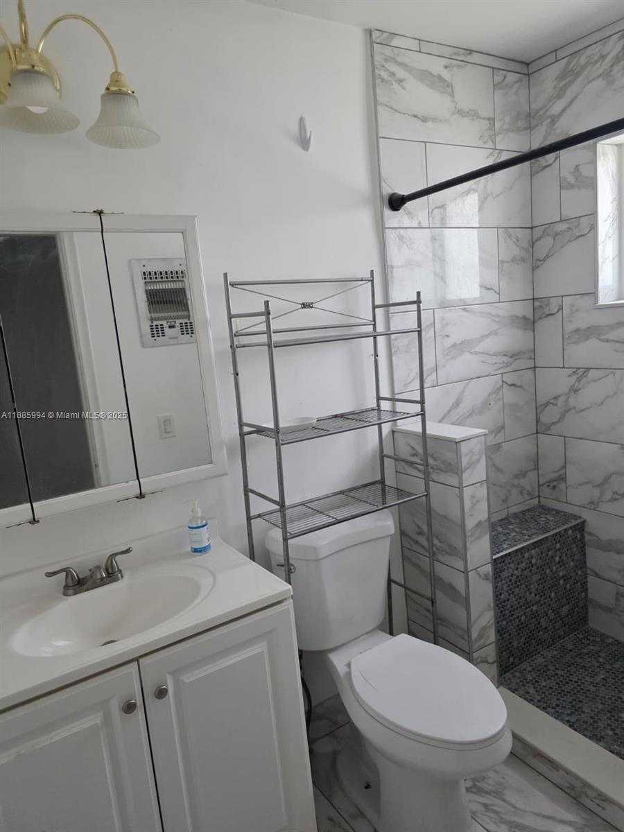 Small Image of 2312 VAN BUREN ST #9, Hollywood Number 10