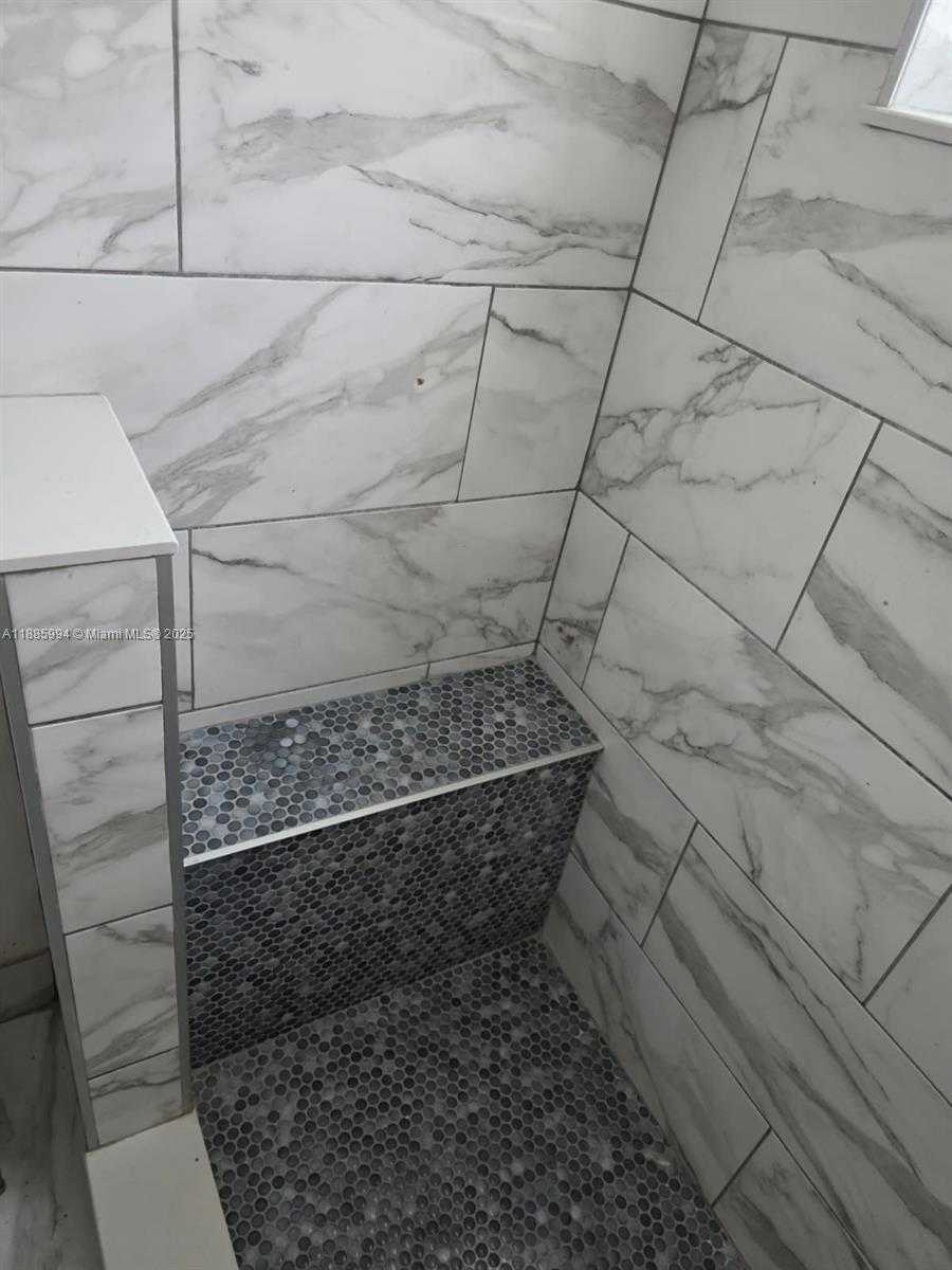 Small Image of 2312 VAN BUREN ST #9, Hollywood Number 11