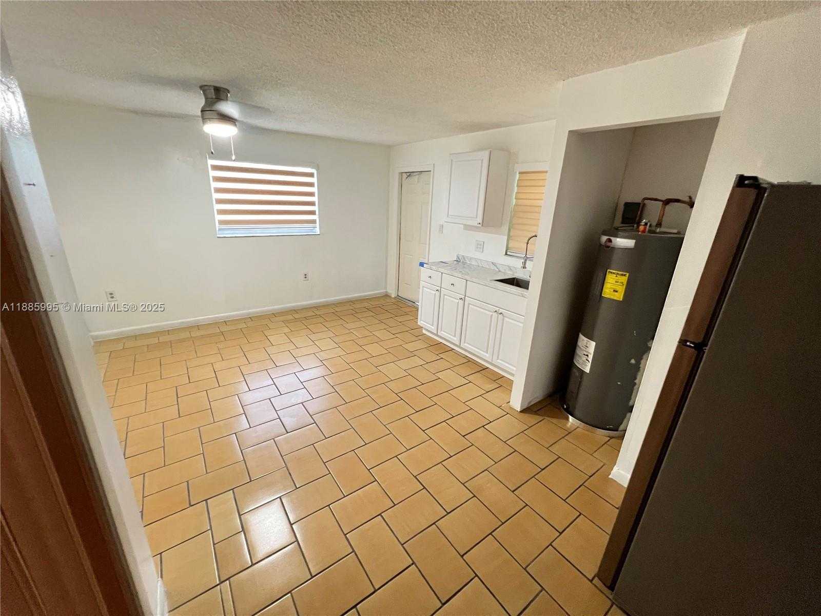 Small Image of 200 WEST 53RD TER #A, Hialeah Number 1