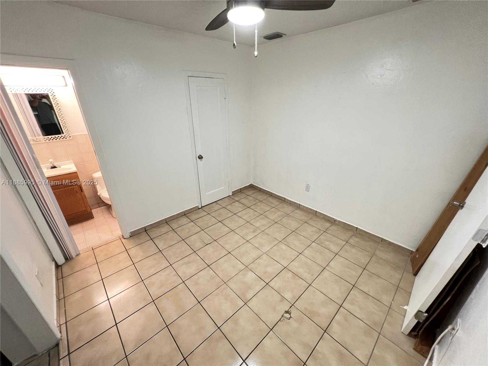 Small Image of 200 WEST 53RD TER #A, Hialeah Number 6