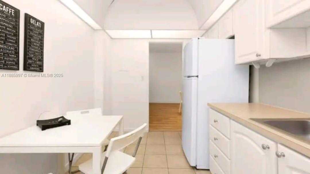 Small Image of 3901 SOUTH OCEAN DR #C2Z, Hollywood Number 11