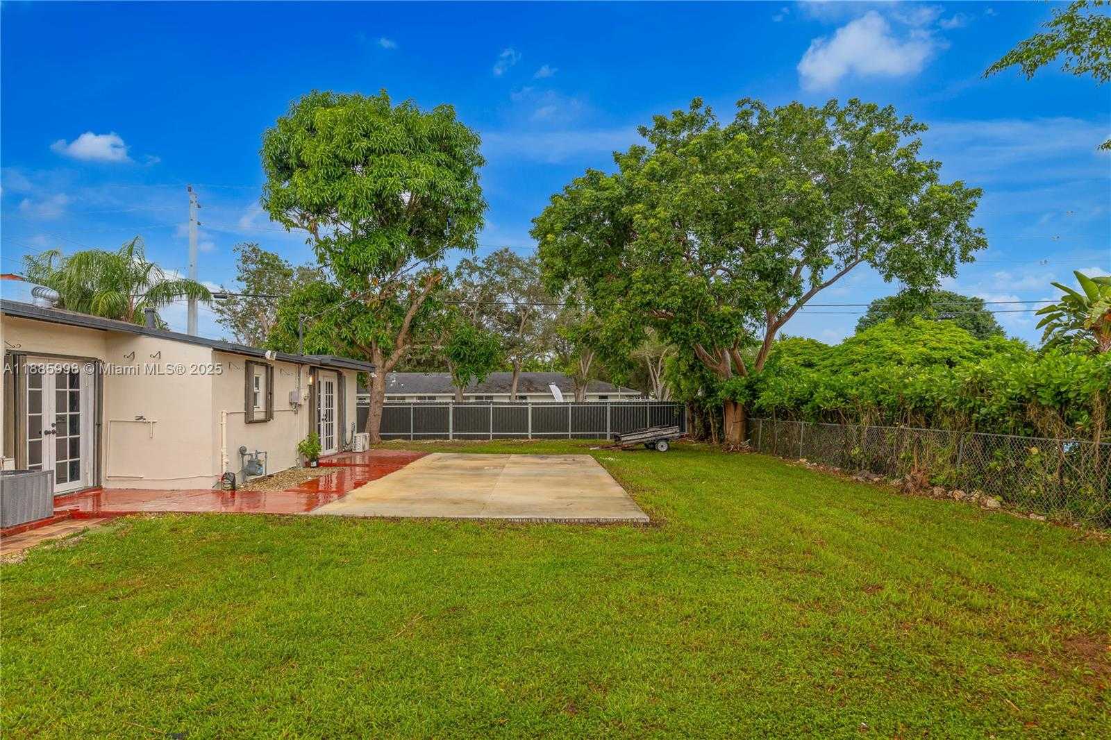 Small Image of 8645 SOUTH WEST 128TH ST #8645, Miami Number 24