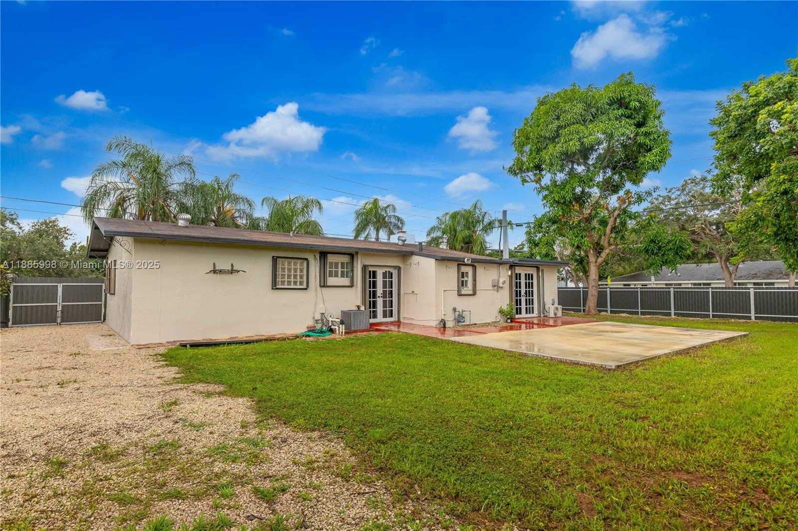 Small Image of 8645 SOUTH WEST 128TH ST #8645, Miami Number 25