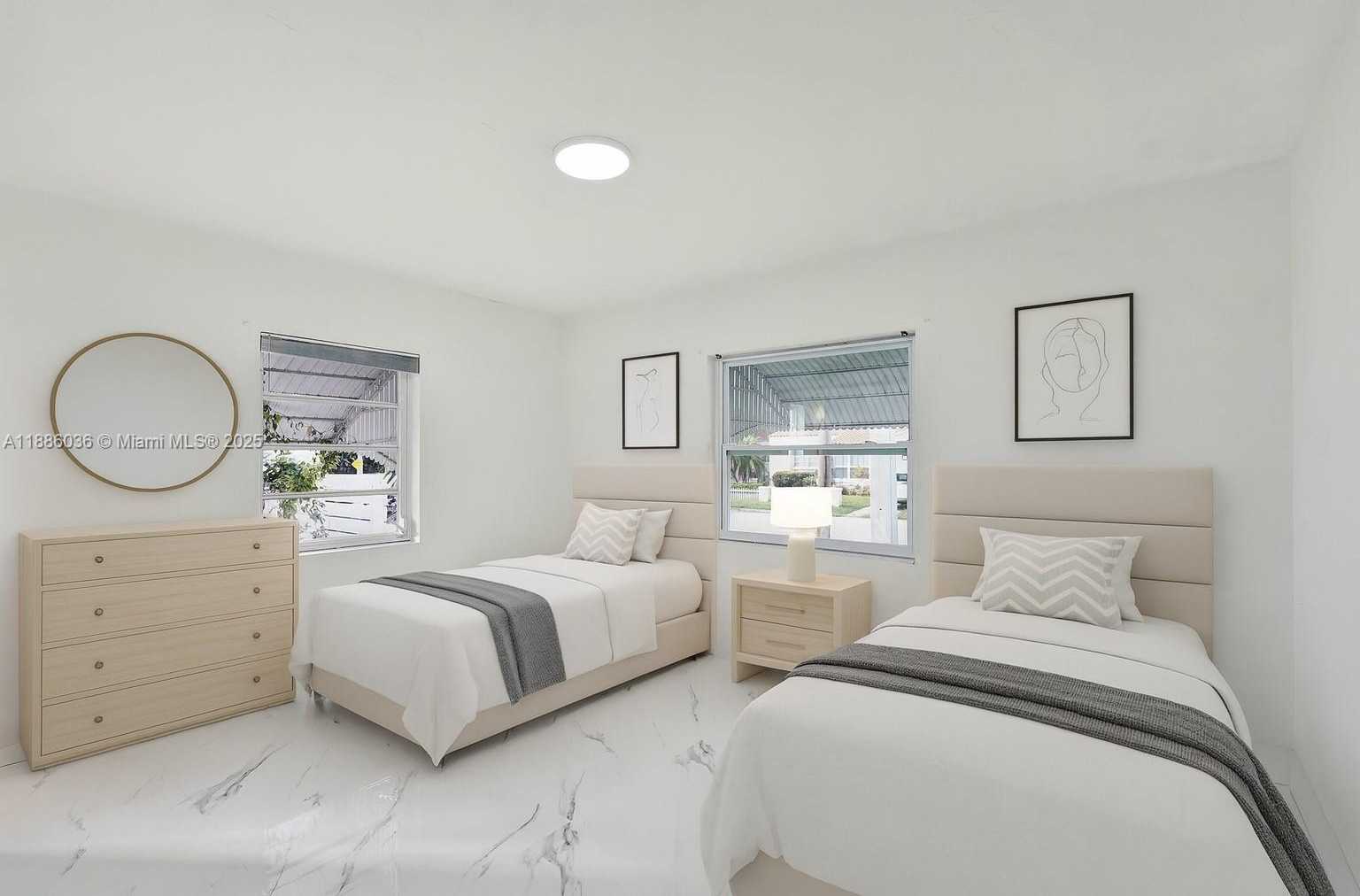 Small Image of 9173 BYRON AVE, Surfside Number 13